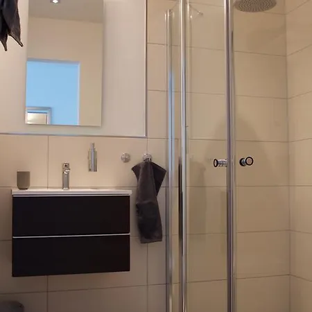 Lessing31 4* Schotten